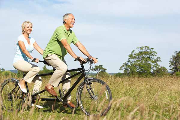 Snup en kort tur på cyklen før i sætter jer til frokostbordet. Det holder jeres blodkar sundere.